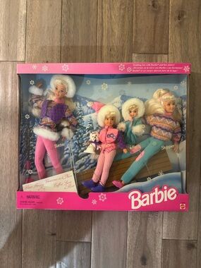 Barbie Holiday Ski Family Set (1995)- Pink, Teal & Purple Winter Outfits